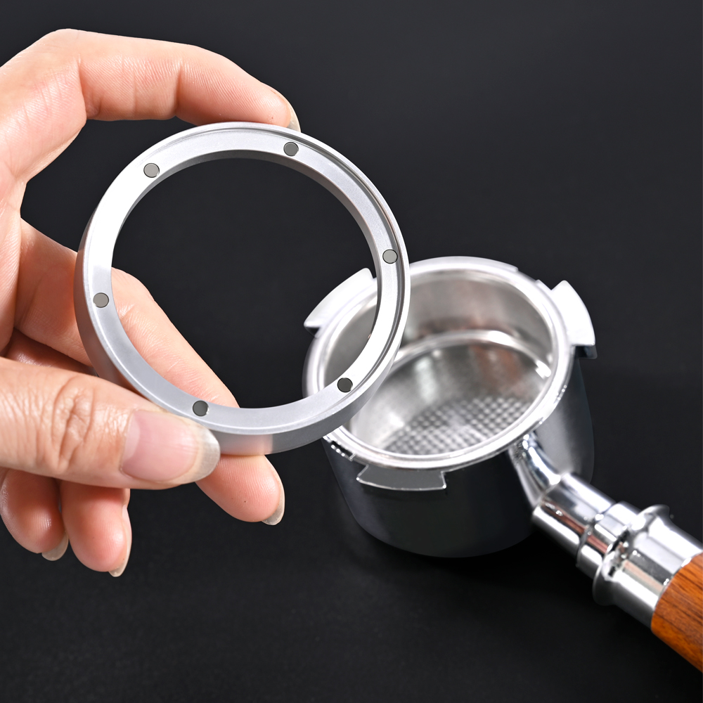 Imbuto dosatore da 51/54/58 mm - Dosing Funnel Ring recensione e prezzo