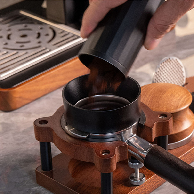 8 Magneti, Anello Dosatore Caf - Dosing Funnel Ring recensione e prezzo